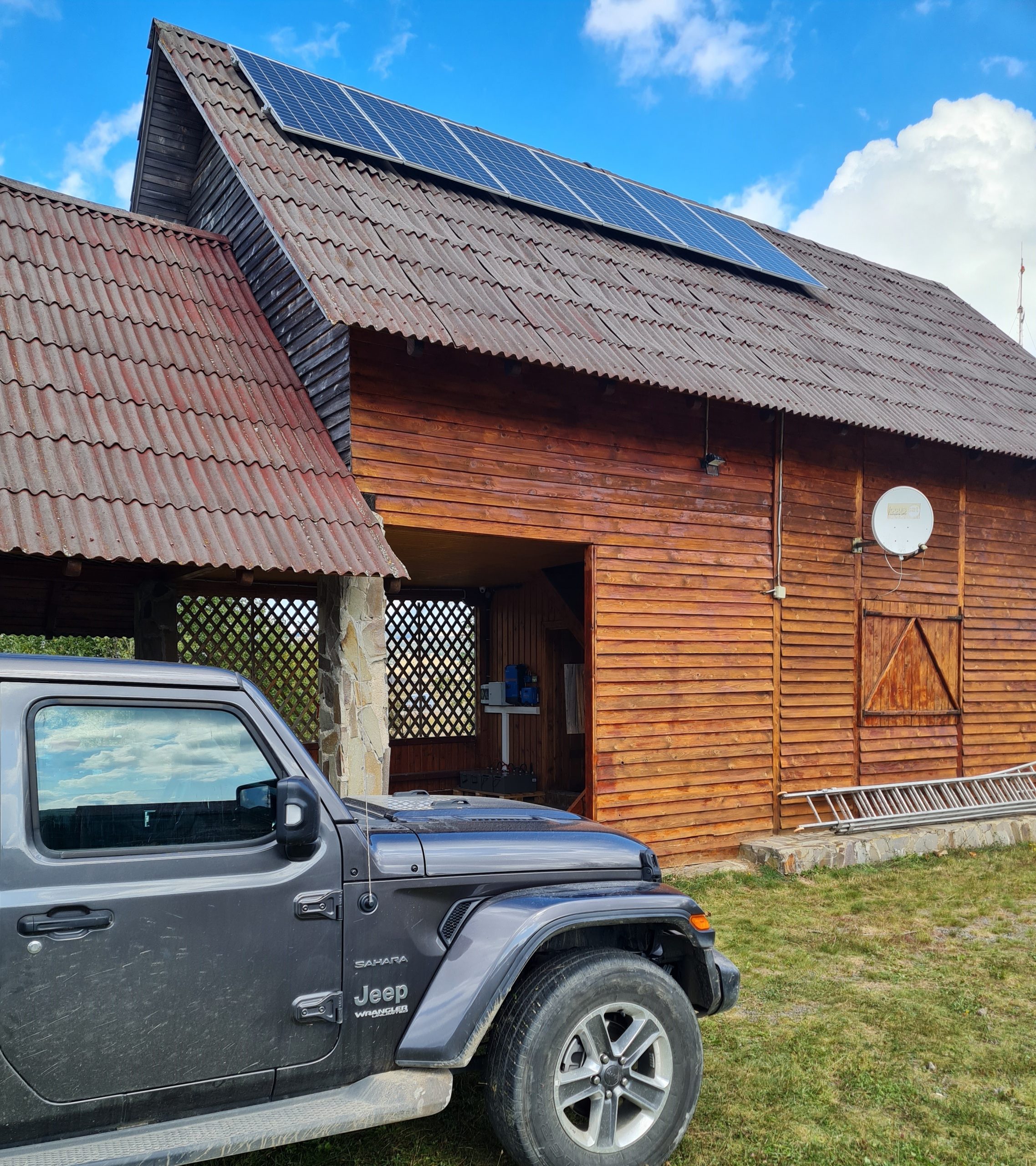 CEF Off-Grid 2,28 kWp / stocare baterii 10,56 kWh 